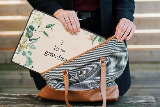 Laptophoes 13 inch - Quotes - Oma - I love Grandma - Spreuken - Laptop sleeve - Binnenmaat 32x22,5 cm - Zwarte achterkant