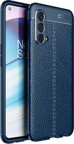 OnePlus Nord CE Hoesje - MobyDefend TPU Gelcase - Lederlook - Navy Blauw - GSM Hoesje - Telefoonhoesje Geschikt Voor OnePlus Nord CE