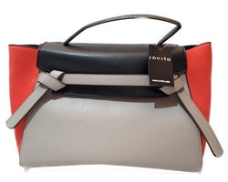 Handtas / Schoudertas - Invito - Dames - Imitatieleer - Verstelbare schouderriem - L 38cm B 15cm H 20 cm - 3 binnen vakken - Van € 39,95 nu voor € 19,95 - Kado Tip