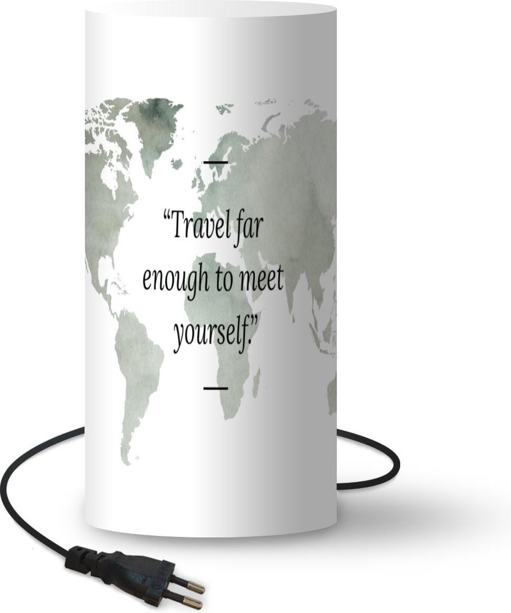 Lamp - Nachtlampje - Tafellamp slaapkamer - Wereldkaart - Waterverf - Quotes - 33 cm hoog - Ø15.9 cm - Inclusief LED lamp