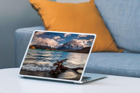 Laptop sticker - 14 inch - Pehoe meer - Bergen - Tak - 32x5x23x5cm - Laptopstickers - Laptop skin - Cover