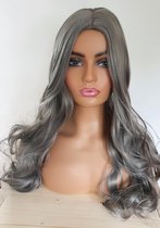 Dames Pruik- Staal Grijs - Lang Haar - Golvend - Universeel - wig