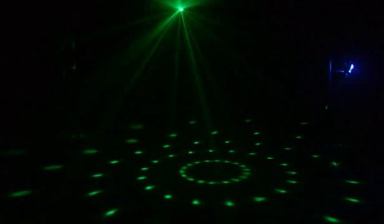 Lampe Disco Lampe Disco LED Rotative avec Télécommande et Contrôle Musique  - Boule... | bol.com
