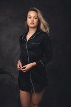 Valentijn cadeautje voor haar - Pyjama shirt satijn - nachthemd satijn - classic - zwart - Maat L - nachtkleding