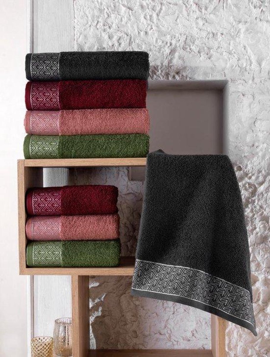 Lubna Home Badhanddoeken 4 PACK 70x140 cm Gekamde Katoen 4 PACK SONA