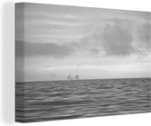 Canvas Schilderij Booreiland in de Noordzee - zwart wit - 30x20 cm - Wanddecoratie