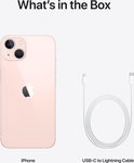 Inhoud van de doos: roze iPhone 13 en USB-C naar Lightning kabel.