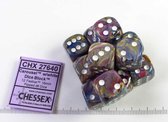 Chessex Festive Carousel/white D6 16mm Dobbelsteen Set (12 stuks)