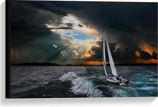 Canvas  - Donkere Wolken boven Zeilboot - 60x40cm Foto op Canvas Schilderij (Wanddecoratie op Canvas)