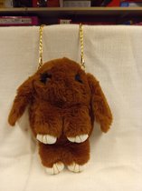Leuke knuffel in imitatie konijnenbont, 3 in 1 knuffel +handtas+rugzak: dier is konijn kleur is kastanje bruin