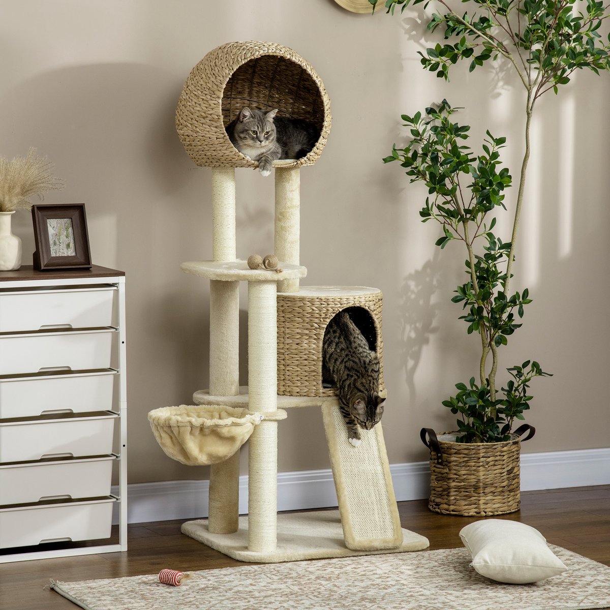 FloraGrace Krabpaal – 60 x 60 x 150 cm – Met Kattenhuis, Hangmat En Rampe – Spaanplaat, Pluche, Sisal En Rotan – Beige