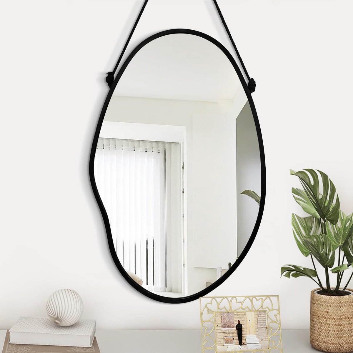 Dailygoods - Asymmetrische Wandspiegel - Zwart Frame - Modern Design