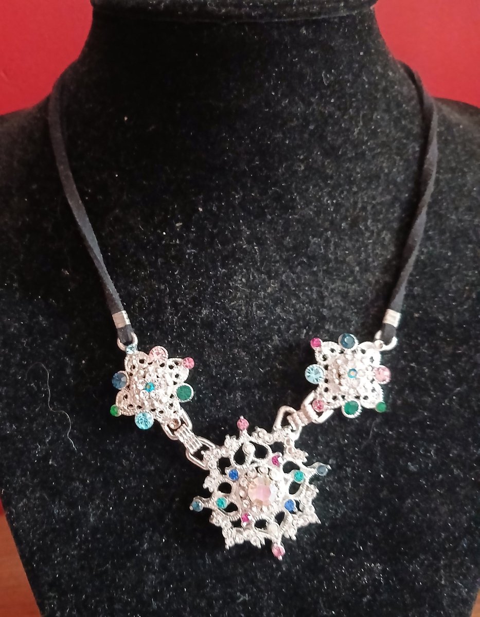 Ketting met mooie glinsterende hangers | Chique