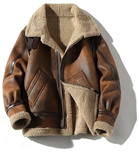 Bruine suède herenjas met opstaande kraag, beige pluche voering en rits, casual bikerstijl.