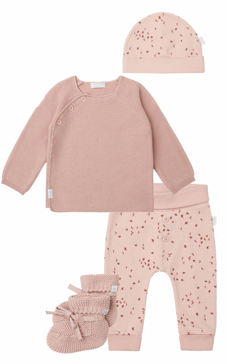 Noppies - kledingset - 4delig - Broek Nicea - Vestje Pino - Mutsje Navar - Gebreide slofjes Nelson - Rose Smoke Roze - Maat 56