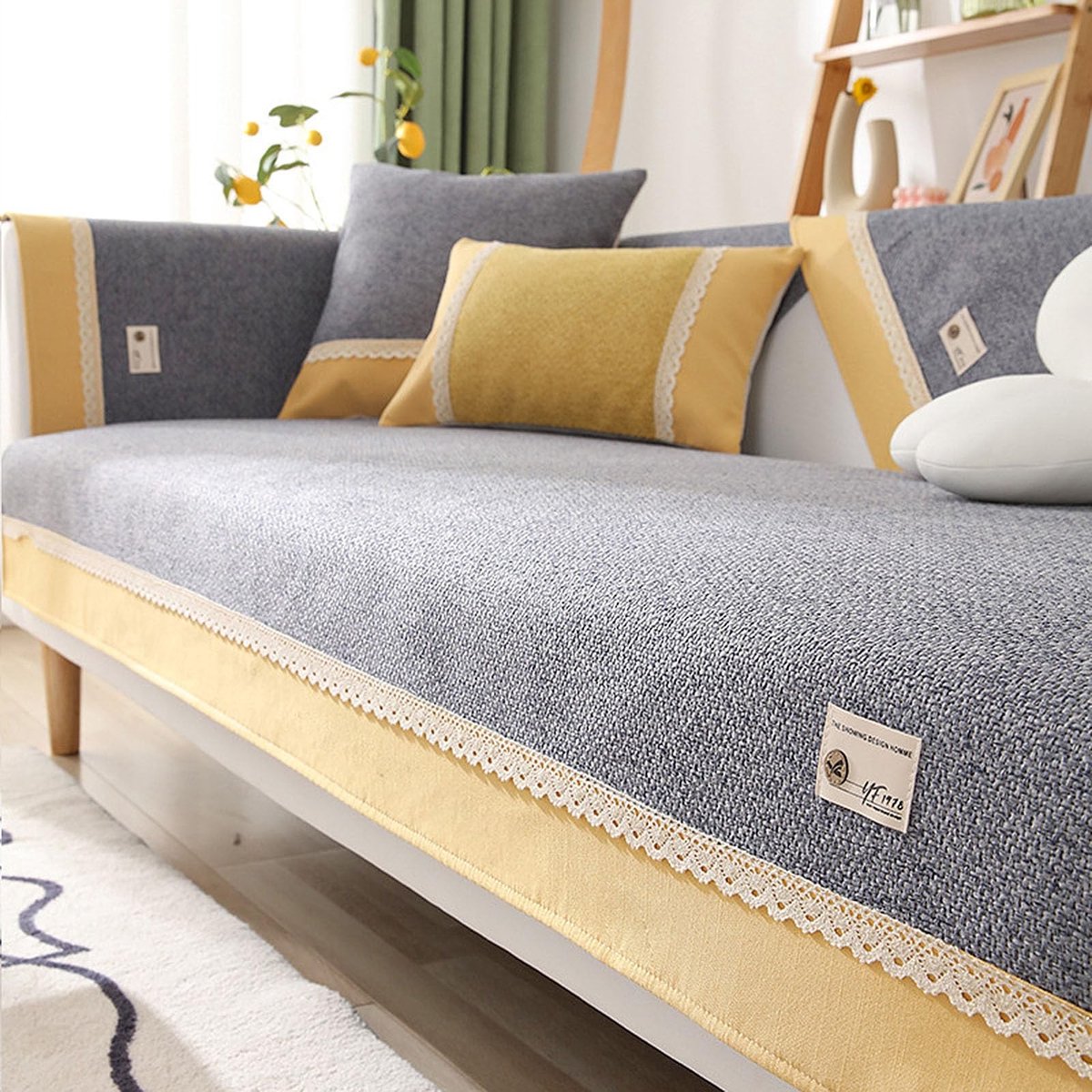 Sofahoes met kant - Antislip en wasbaar - 70x70cm - Donkergrijs
