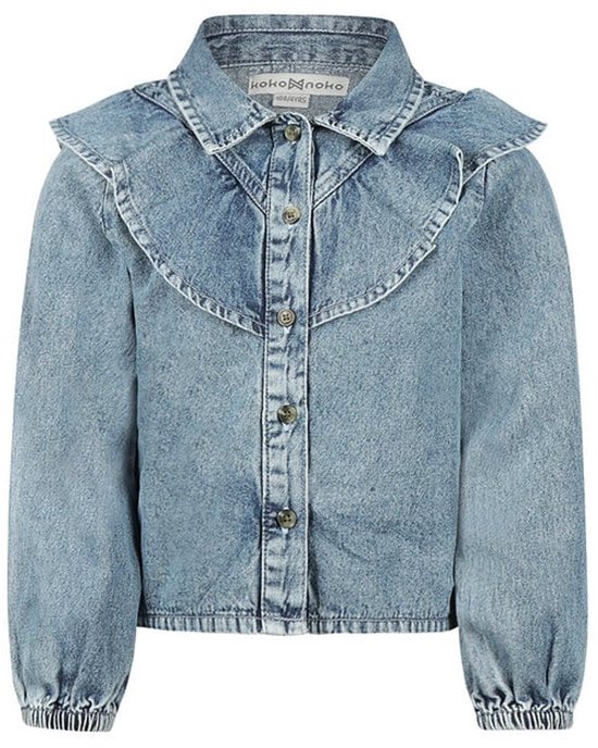 Blauwe denim blouse van Koko Noko met rucheskraag en knoopsluiting.