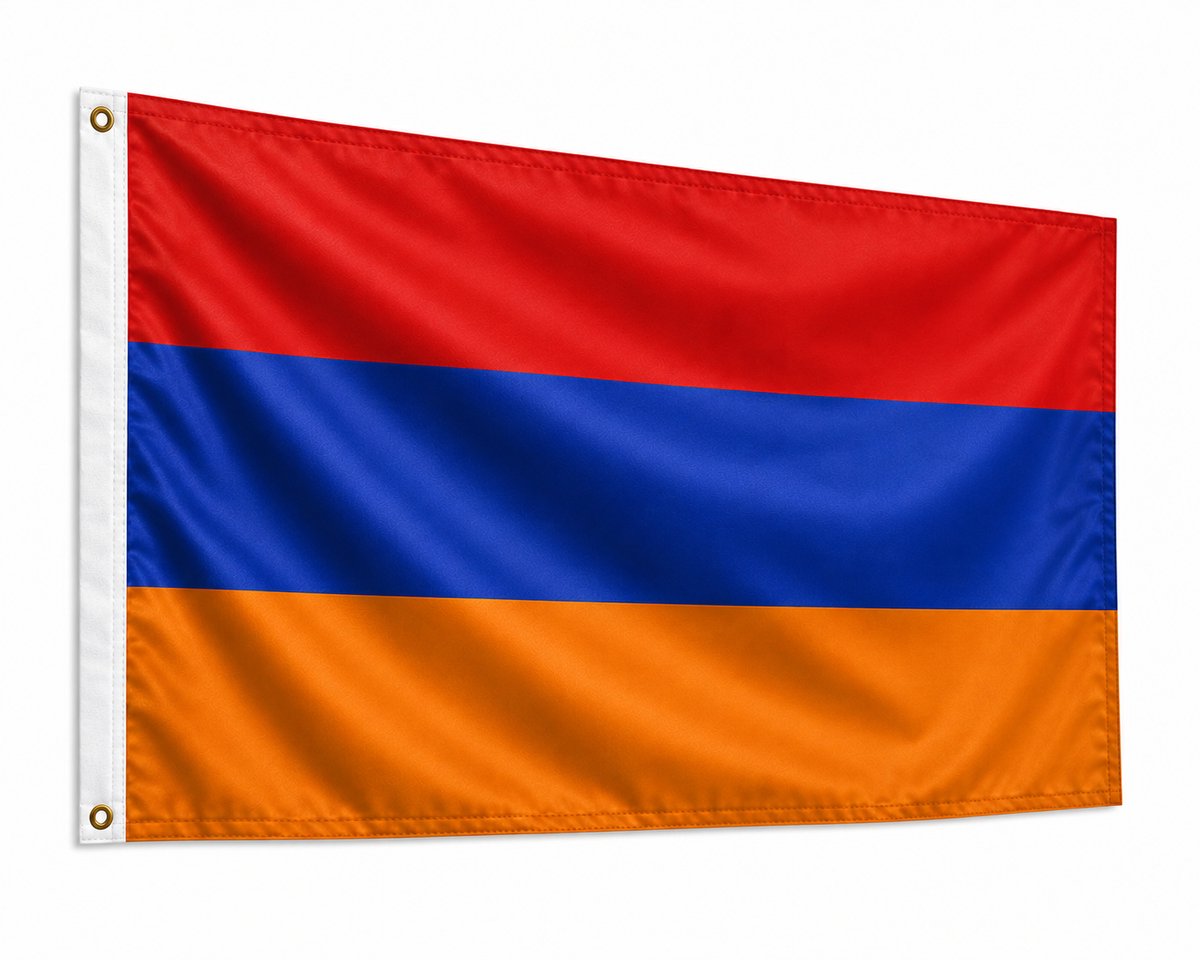 Ulanax - Armeense Vlag - 90 x 150 cm - Polyester - Met Ophangringen