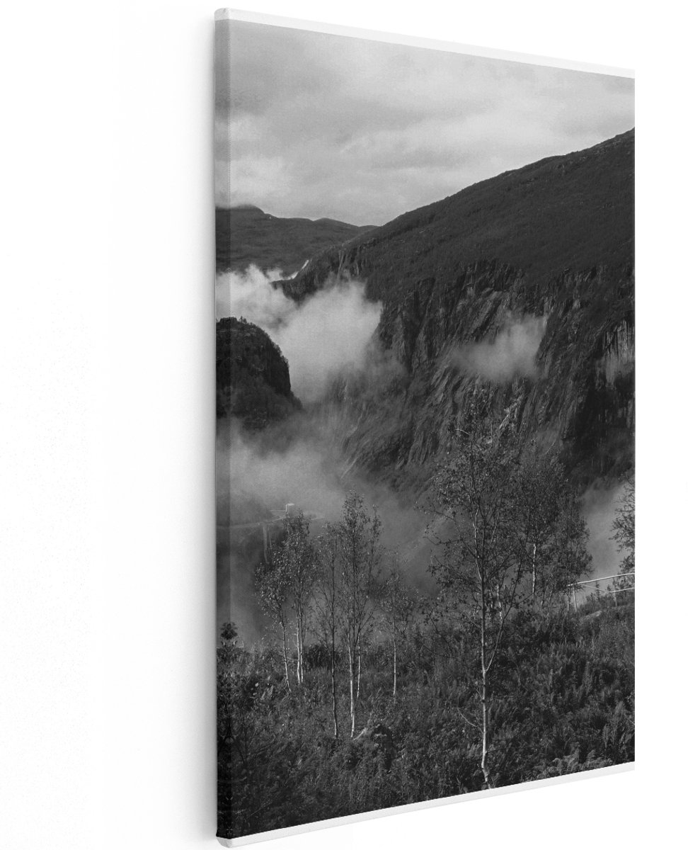 Artaza Canvas Schilderij Berglandschap - 120x180 cm - Groot - Wanddecoratie Natuur - Muurdecoratie Zwart Wit - Decoratie Bergen Mist