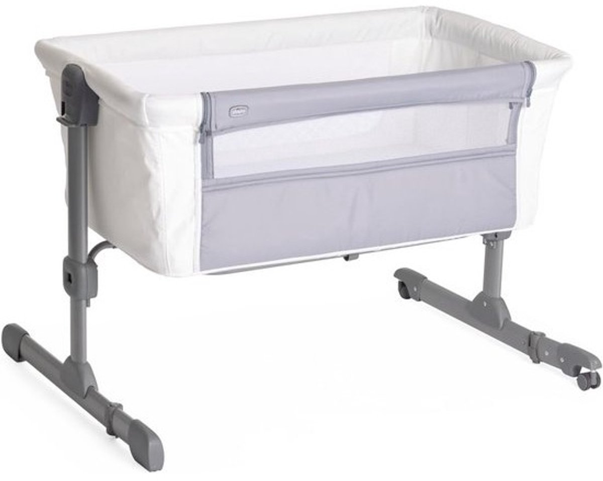 Next2Me Essential Babybedje Side Bed voor Co-Slapen 0-6 Maanden Verstelbare Hoogte Goede Luchtcirculatie Matras en Reistas Inclusief