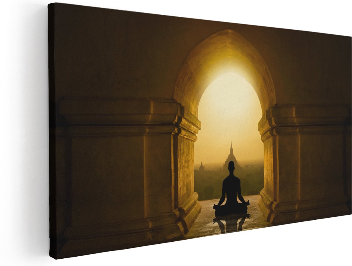 Artaza Canvas Schilderij Man Doet Yoga In Een Boeddha Tempel - 140x70 cm - Groot - Wanddecoratie Woonkamer - Schilderijen - Muurdecoratie