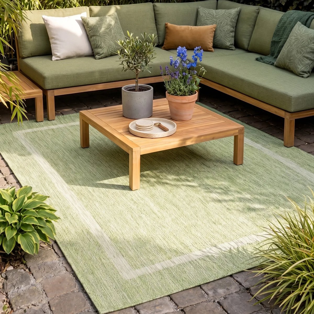 Flycarpets Capri Buitentapijt - Buitenkleed - Vloerkleed Voor Binnen & Buiten - Weer en UV bestendig - Perfect voor Balkon, Terras en Serre - Groen - 160x230 cm