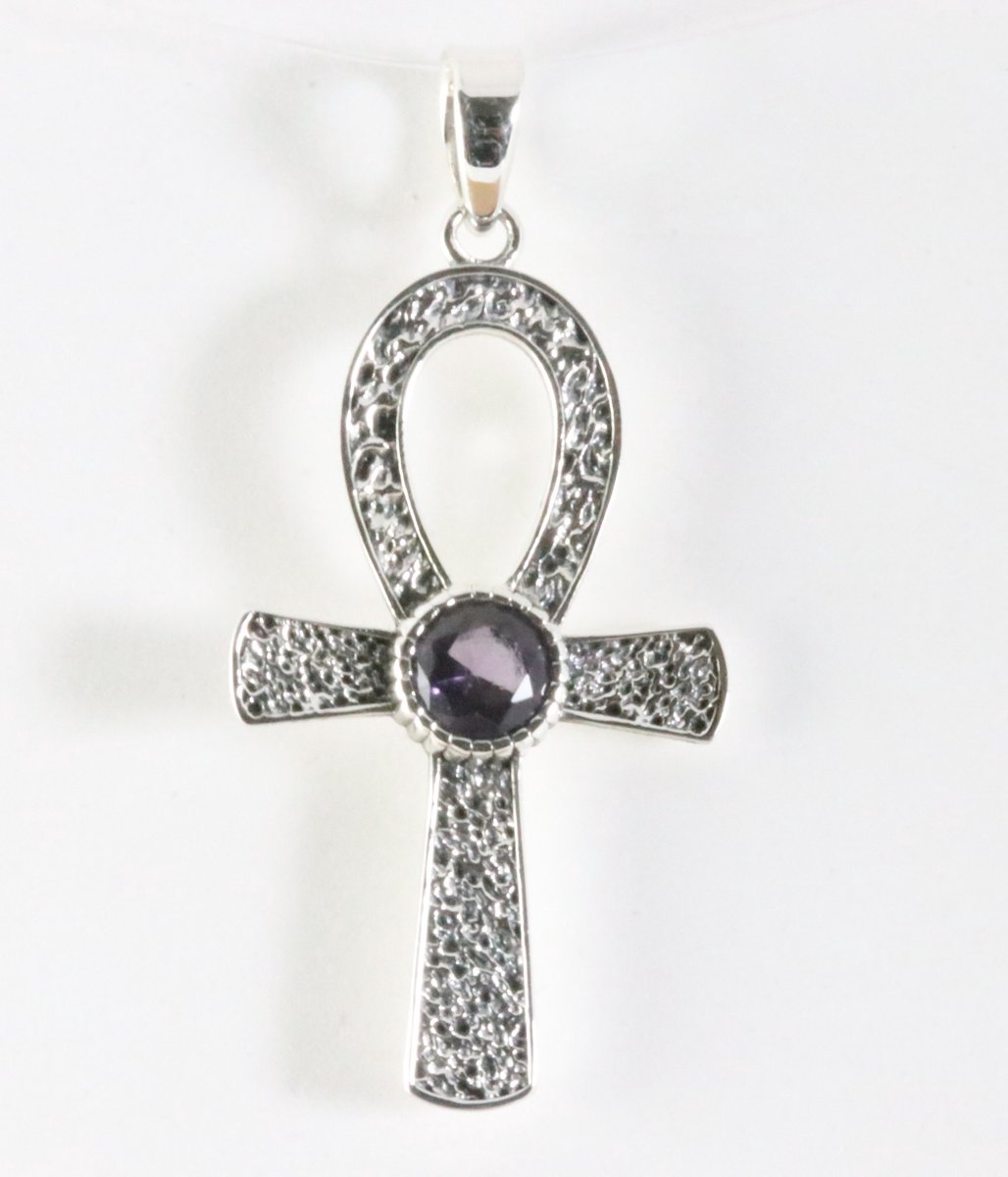 Bewerkte zilveren ankh hanger met amethist