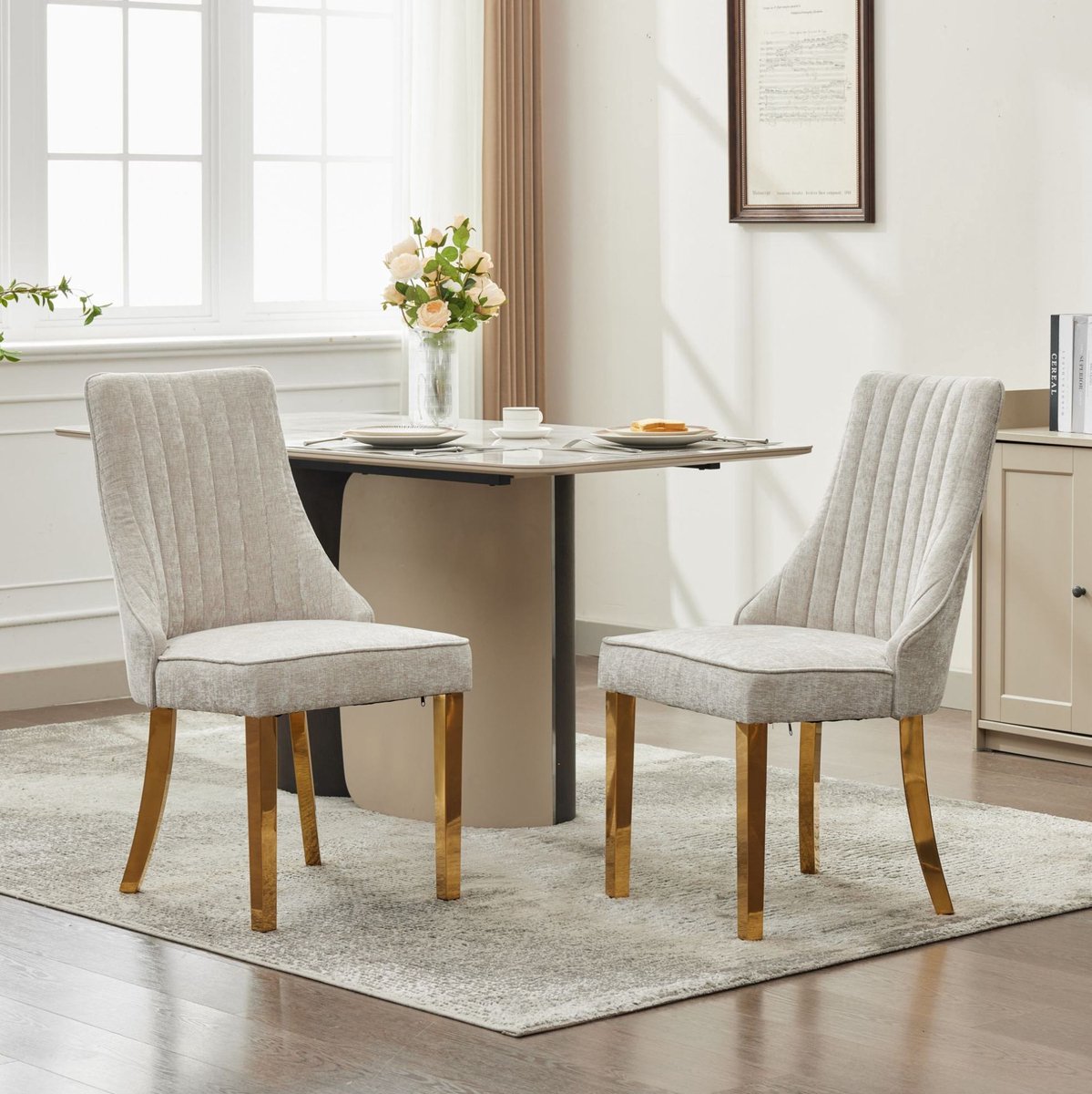 MEUNIQ eetkamerstoel set van 2 beige chenille met hoge rugleuning, gestikt patroon en gouden metalen poten voor de eetkamer