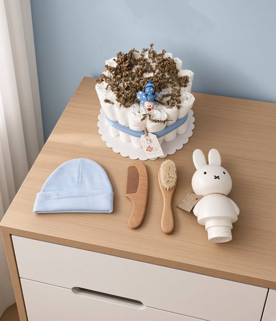 Luxe Luiertaart 29 stuks - Grote knuffel - kraamcadeau - Hawsaz.nl Cadeau - 25 luiers newborn - Babycadeau - Babygeschenkset - Babyshower - Gepersonaliseerde - Nijntje Verzorging - Baby muts — afbeelding 2