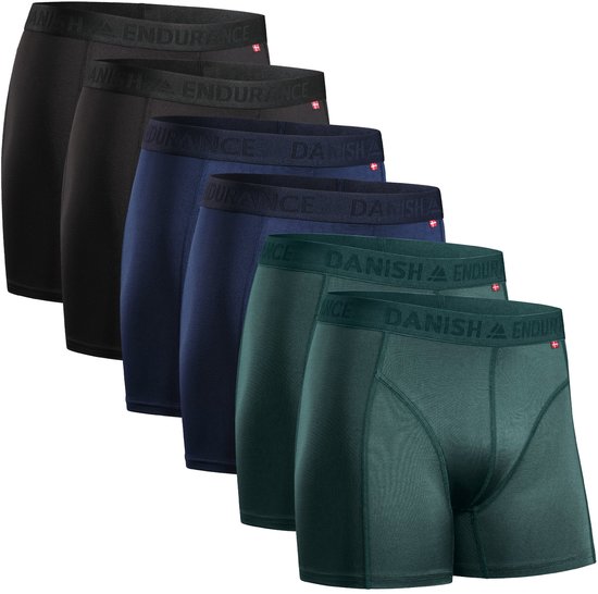Stapel van zes boxerbroeken in zwart, navy en groen, met de tekst DANISH ENDURANCE op de tailleband.