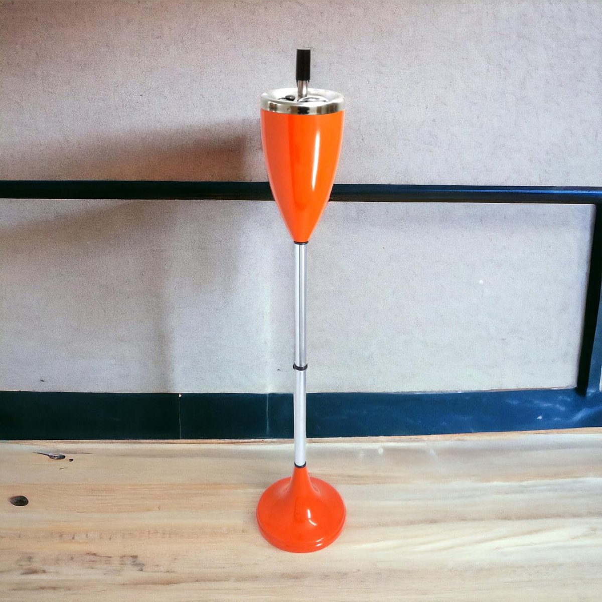 Staande asbak voor binnen en buiten, 70 cm, oranje
