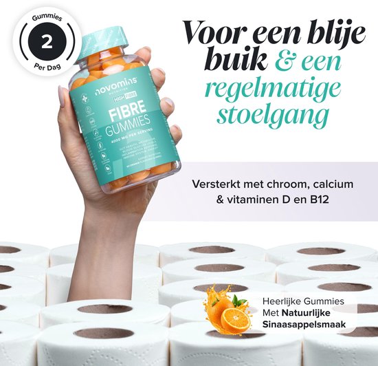 Hand houdt flesje Novomins vezelgummies met oranje sinaasappelsmaak. Voor een blije buik &amp; regelmatige stoelgang.