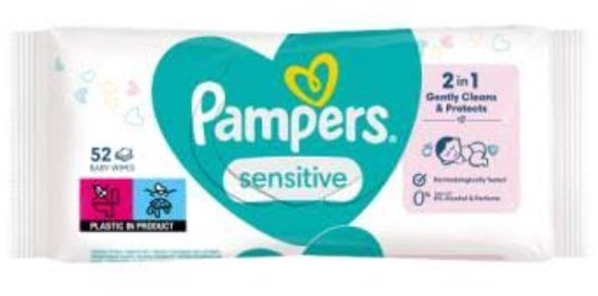 Pampers Sensitive babydoekjes met 52 doekjes. Witte verpakking met teal hart en gele logo. 2-in-1: reinigt en beschermt.