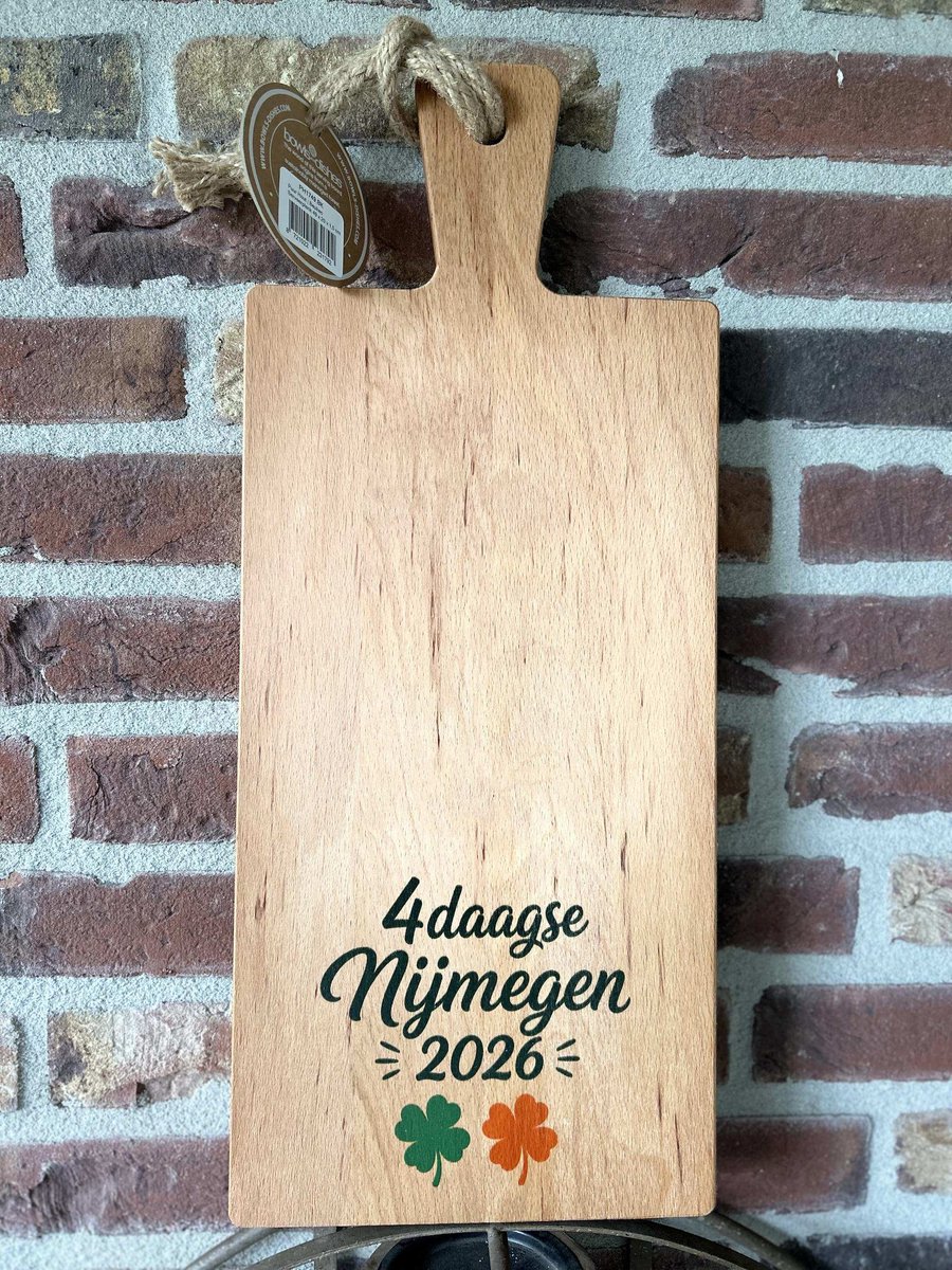 Creaties van hier - borrelplank vierdaagse - serveerplank - 34,5 cm