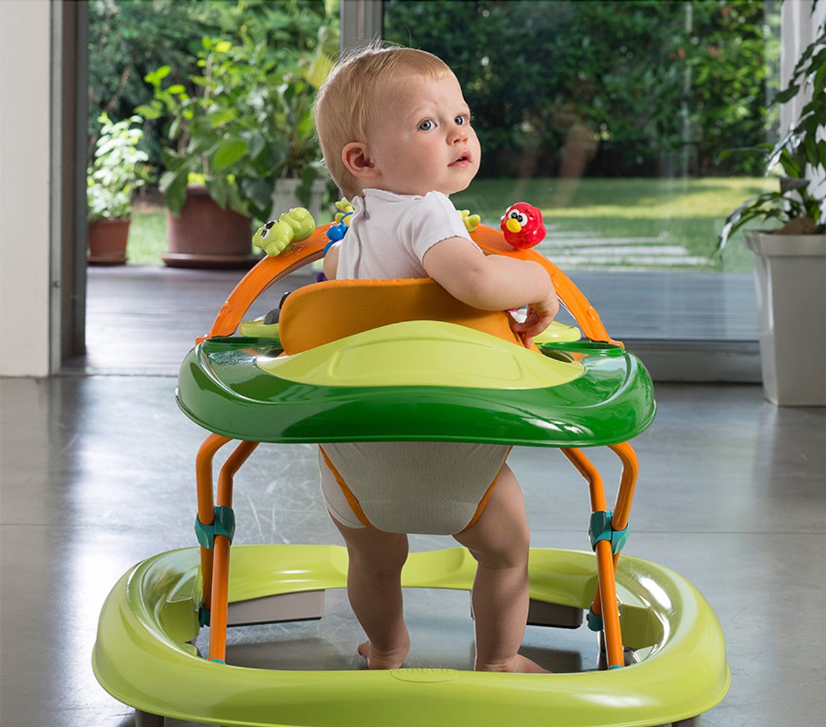 Chicco Walky Talky Loopstoeltje - Baby Walker met 3D-Speelboog & Elektronisch Speelbord - In Hoogte Verstelbaar (3 Standen) - Compact Opvouwbaar - Veilig met 6 Stoppers - Groen (6-12M) – foto 6