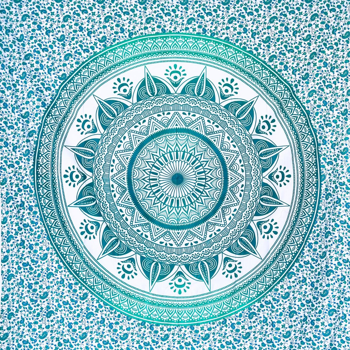SnelShoppen - Grote strandhanddoek XL, zandvrij, mandala-motief, turquoise, 135 x 210 cm, ideaal als pareo, strandlaken, zandafstotend voor vakantie,