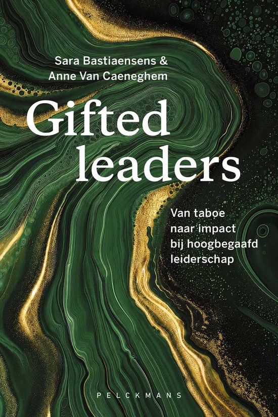 Boek 'Gifted leaders' met een abstracte groene en gouden kaft met golvende patronen.