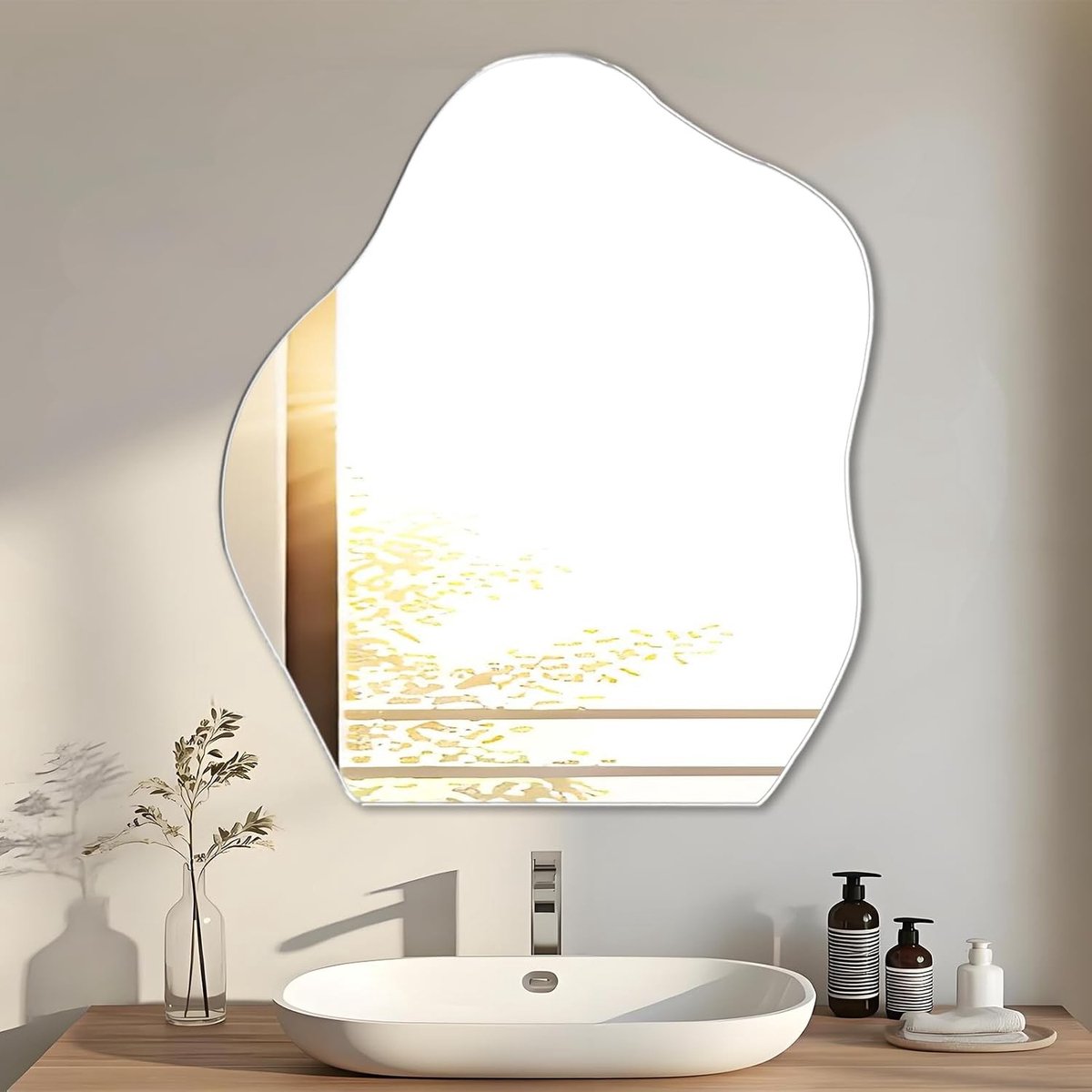Asymmetrische Wandspiegel zonder Frame voor Badkamer, Hal en Woonkamer - 47.8 x 38 cm, HD Glas, Zelfklevende Spiegeltegels, Decoratieve Wanddecoratie