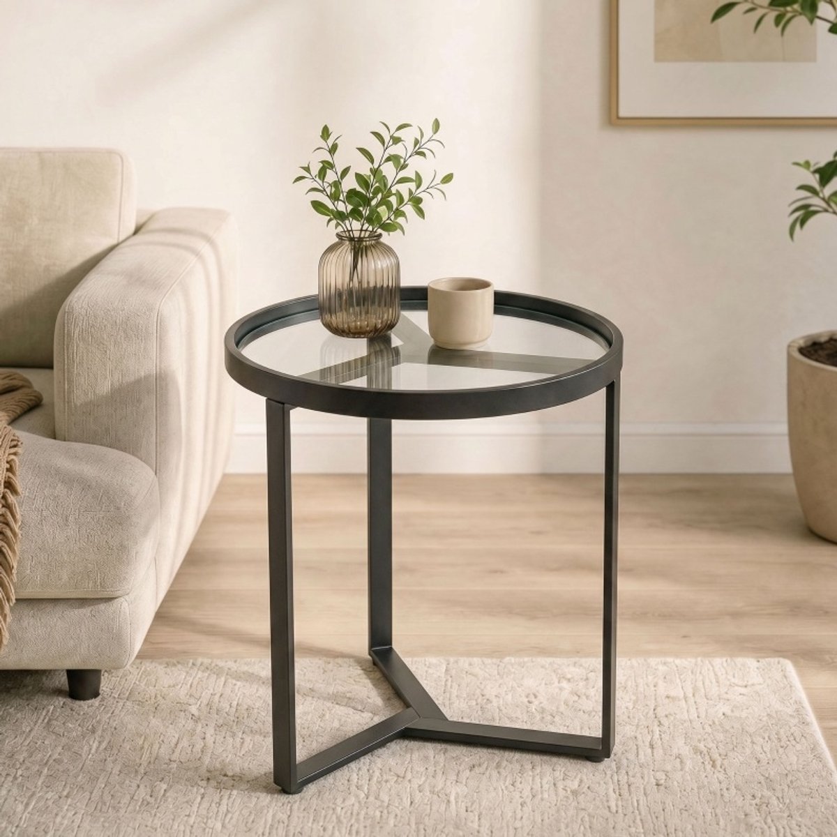 STILVORA Ronde Bijzettafel Met Gehard Glas En Geometrisch Metalen Frame Voor Woonkamer En Slaapkamer Compact Voor Kleine Ruimtes Zwart 45 Cm