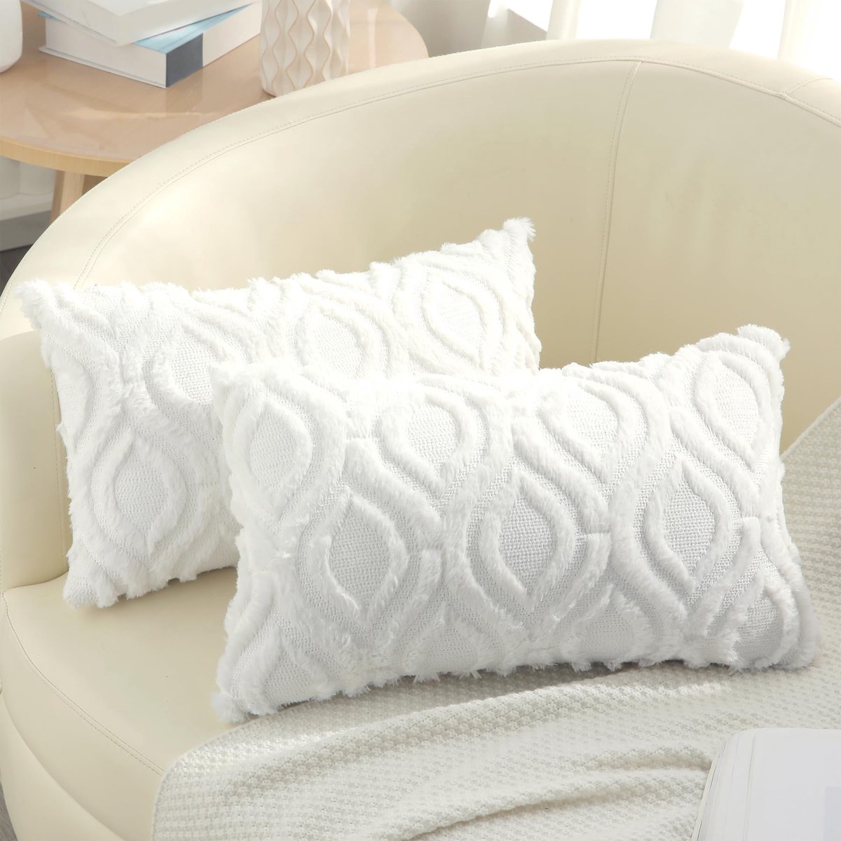 SnelShoppen - Set van 2 Decoratieve Kussenslopen Kunstbont 30 x 50 cm - Zacht Pluche Fluwelen Kussenhoezen - Boho Neutraal Wit voor Bank en Woonkamer