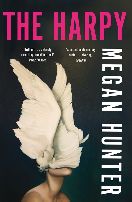 Couverture du livre 'The Harpy' par Megan Hunter. Un visage couvert de plumes blanches.