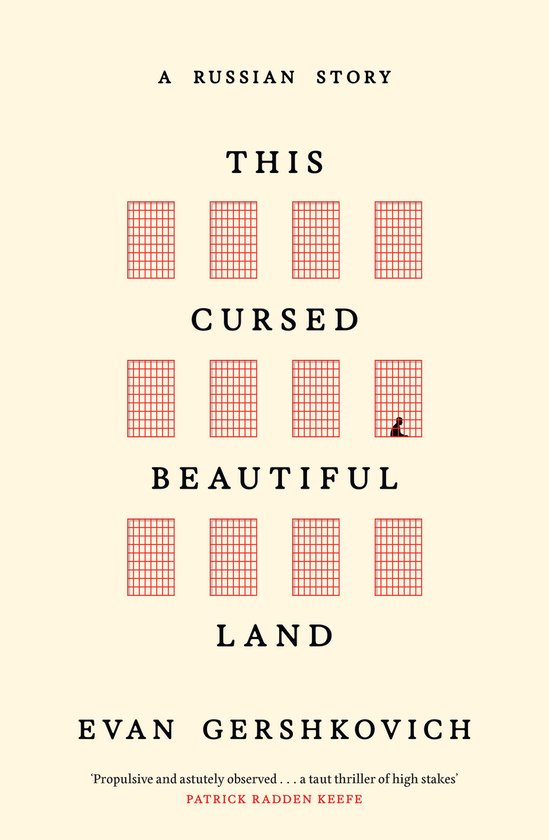Boekomslag: 'This Cursed Beautiful Land' met de tekst in het rood en zwart, geflankeerd door rode roosters. Een kleine figuur staat in één rooster.
