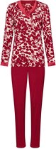 Pyjamaset met bordeauxrode bloemenprint op ecru achtergrond en effen rode broek.