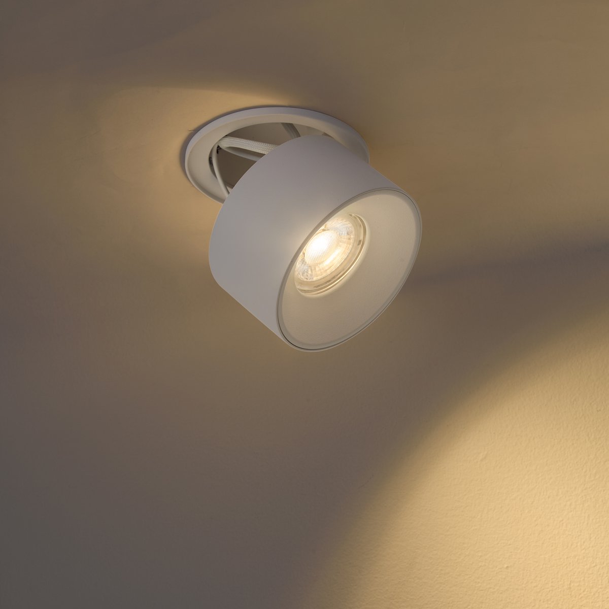 Qazqa spot - Echo - wit , max. 10W, geschikt voor led, 9cm, rond, ideaal als hal, keuken, woonkamer en slaapkamer lamp