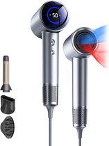 Zilverkleurige föhn met LED-scherm, 50 graden Celsius. Drie opzetstukken links.