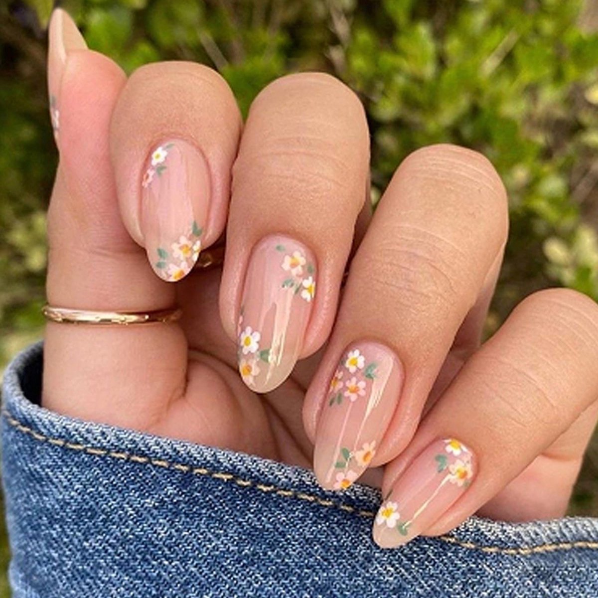 24 stuks vingernagels om op te plakken, medium amandel, nude press-on nails, bloemen, ballerinanagels om op te plakken, natuurlijk acryl, volledige dekking, kunstnagels voor vrouwen en meisjes