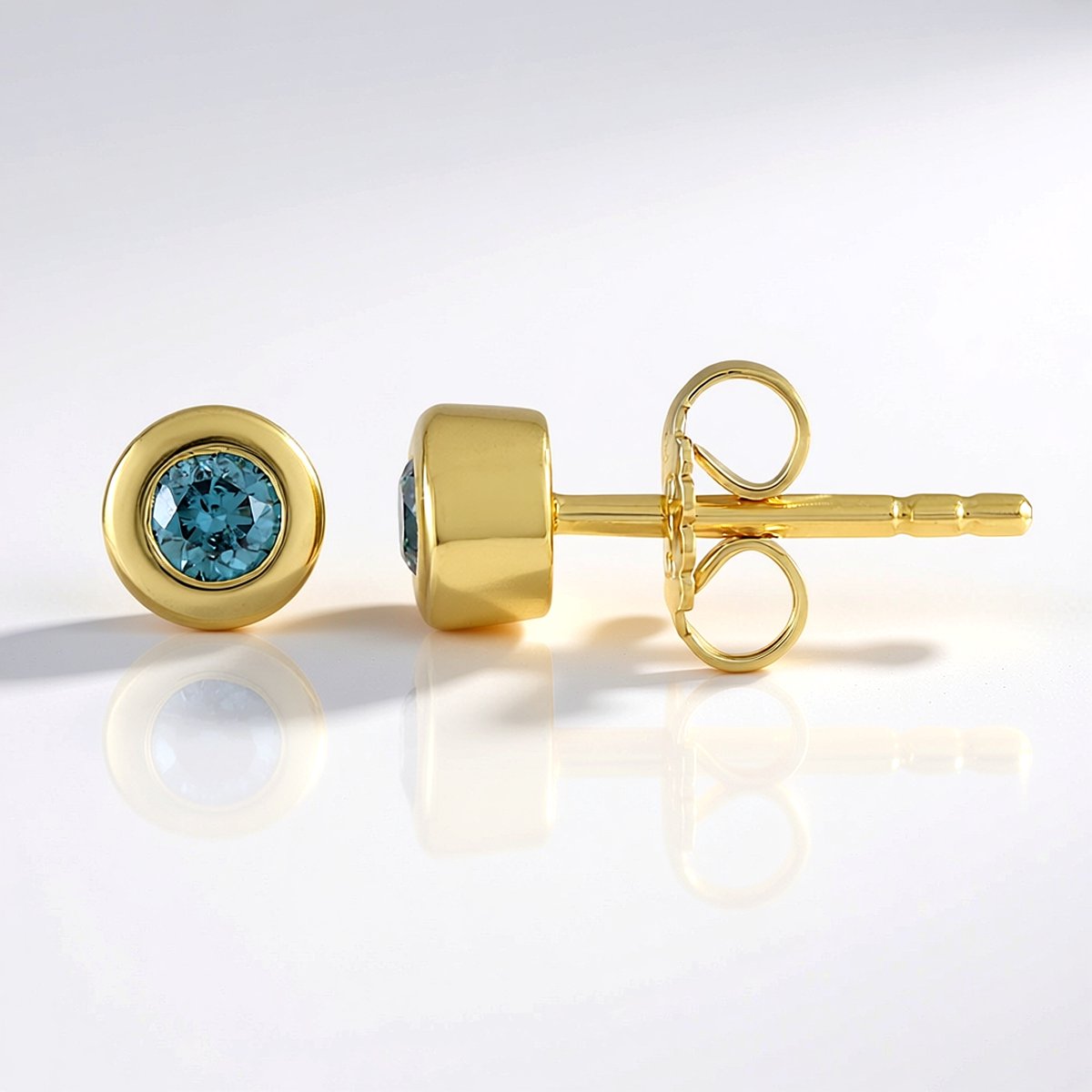 Cavill - Vergulde 925 Sterling Zilver Oorbellen met 0,18 ct I2 Blauwe Diamant - Ronde Briljante Slijping - Luxe Dagelijkse Blauw Sieraden