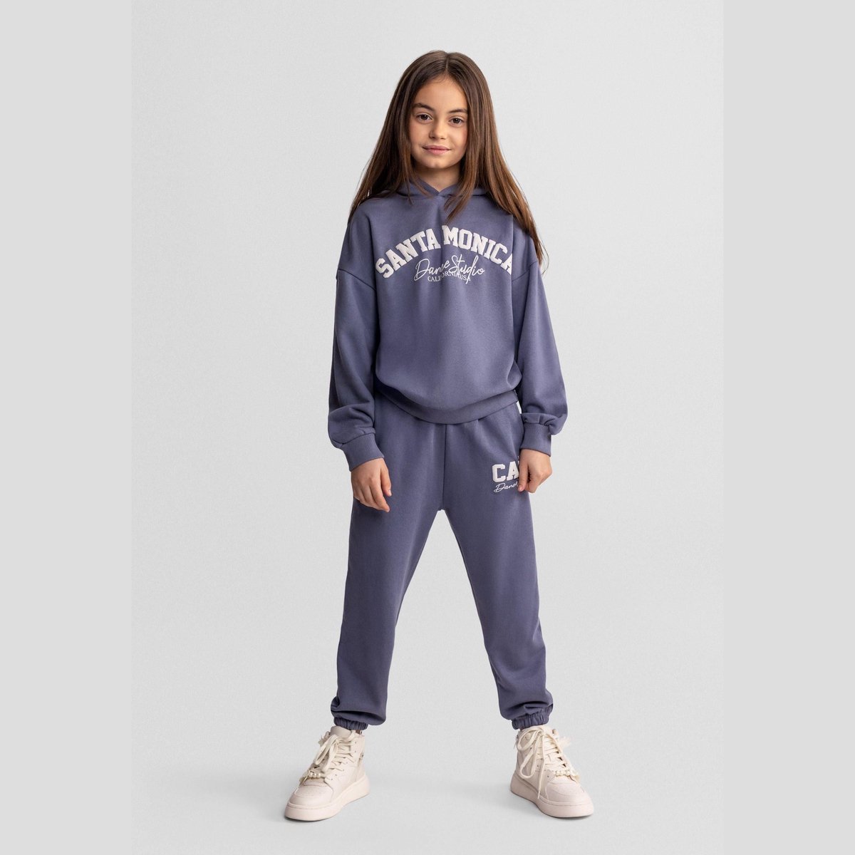 Minoti Santa Monica trainingspak meisjes met capuchon - grijs