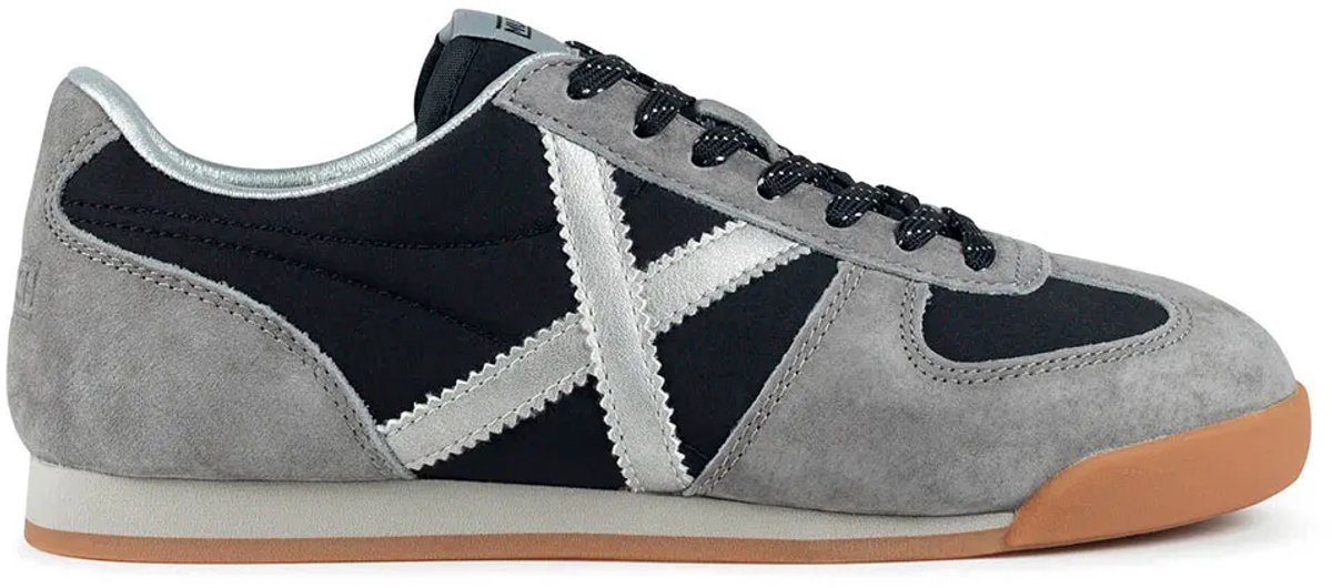 Munich Stereo 11 Schoenen Zwart EU 38 Vrouw