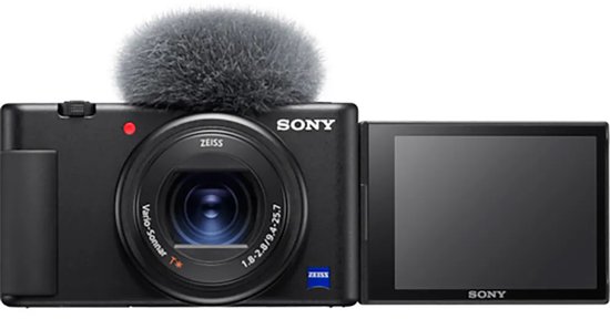 Zwarte Sony ZV-1 camera met microfoon en opengeklapt scherm.